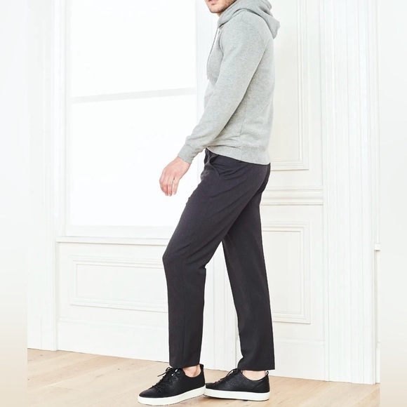 Quince Charcoal Ultra-Stretch 24/7 Smart Chinos 30W - Picture 12 of 12